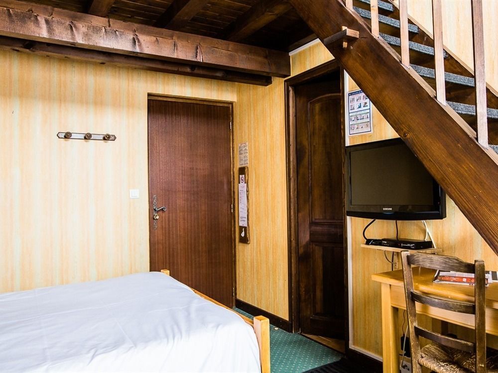 Le Taconet Hotel 2*